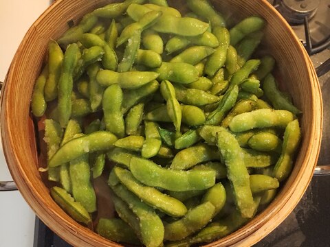 枝豆のせいろ蒸し